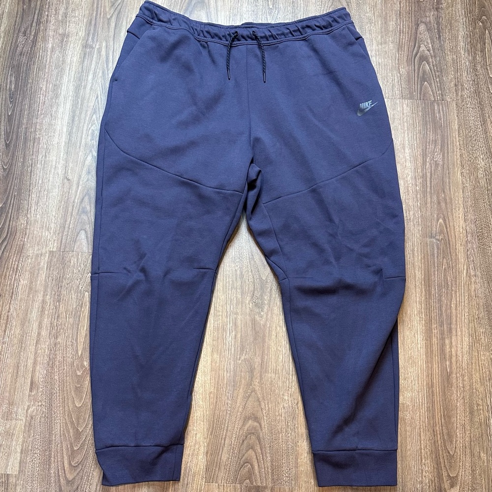NEW Nike Tech Fleece Joggers Cave Purple CU4495-540